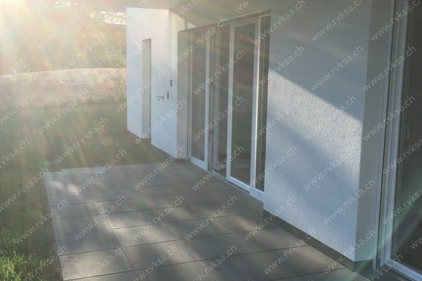 Appartement de 5 pièces, 104.9 m2, à Bôle - Balcon - terrasse 