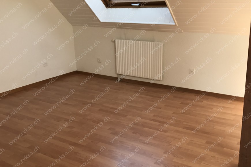 Appartement de 4.5 pièces, 98 m2, à Peseux - Chambre N°2 