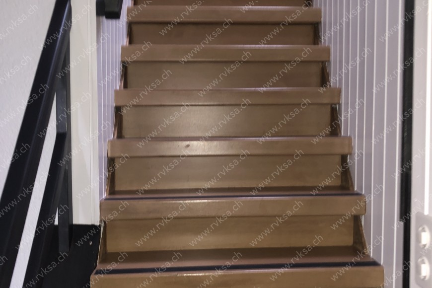 Appartement de 3 pièces, 118.63 m2, à Bôle - Hall 