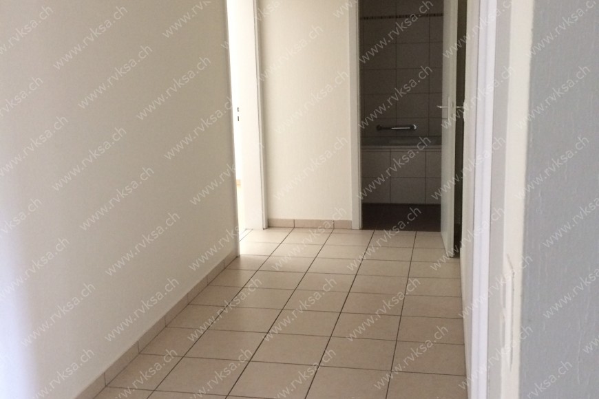 Appartement de 3 pièces, 59 m2, à Cornaux - Corridor 