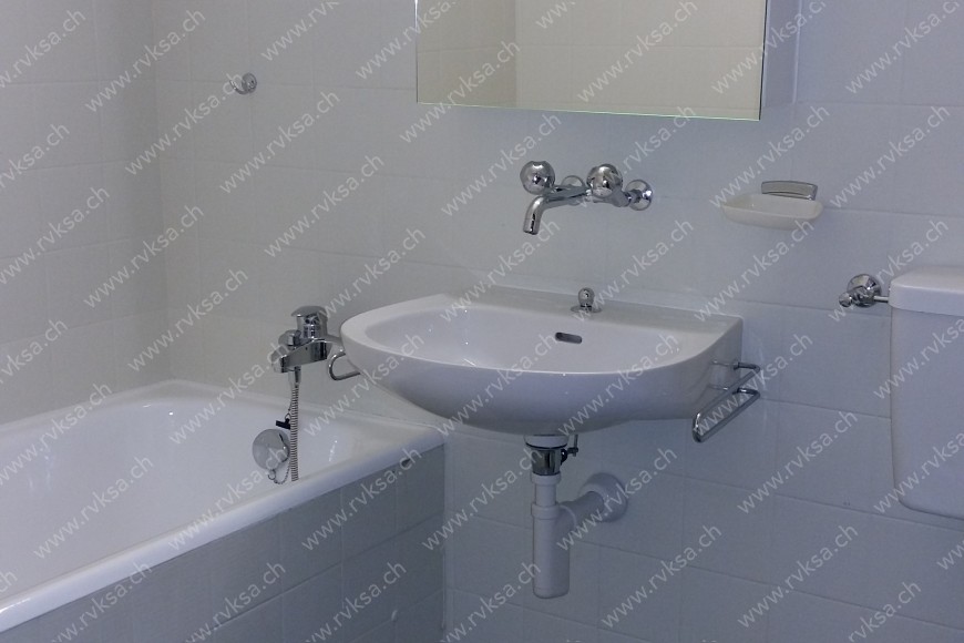 Appartement de 5.5 pièces, 128  m2, à Peseux - Salle de bain 