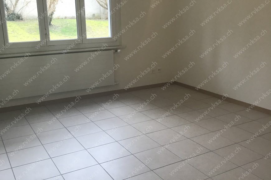 Appartement de 1 pièce, 25 m2, à Cortaillod - Séjour 