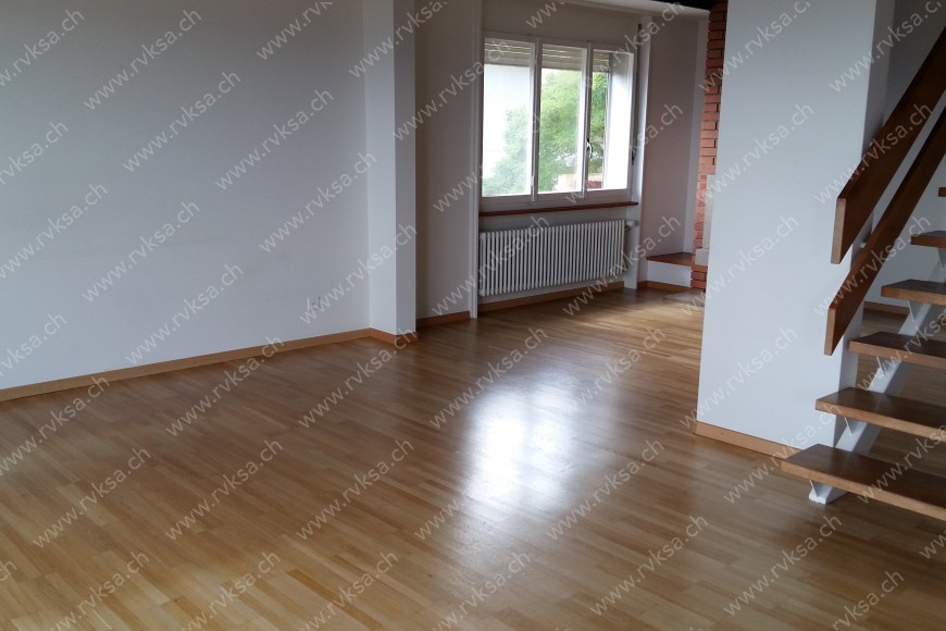 Appartement de 5.5 pièces, 128  m2, à Peseux - Séjour 