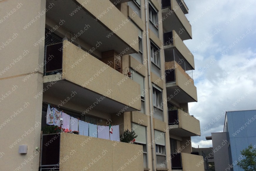 Bâtiment Appartement de 2.5 pièces, 45  m2, à Peseux