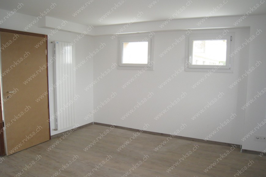 Locaux divers de 1 pièce, 20 m2, à Hauterive - Séjour 