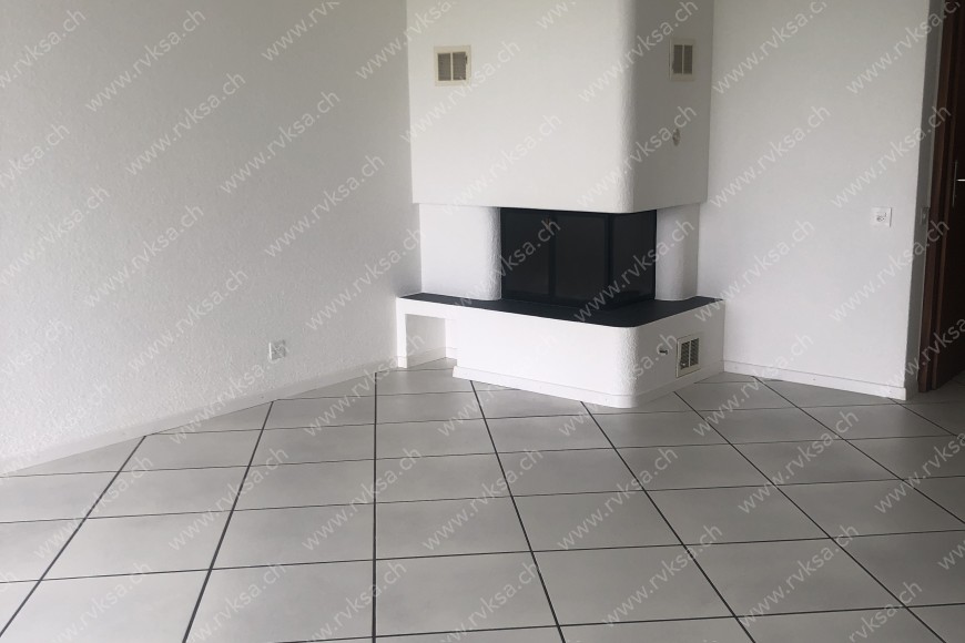 Appartement de 4.5 pièces, 100 m2, à Boudry - Séjour 