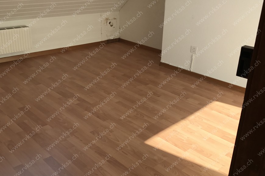 Appartement de 4.5 pièces, 98 m2, à Peseux - Chambre N°1 