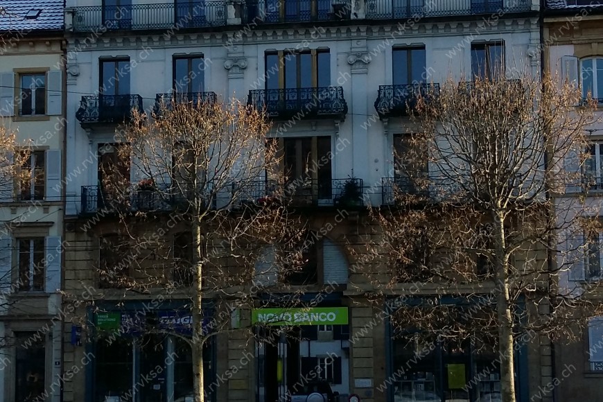 Bâtiment Local commercial de 2 pièces, 69  m2, à Neuchâtel