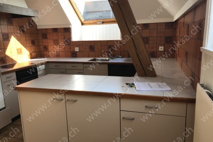Appartement de 4.5 pièces, 98 m2, à Peseux - Cuisine 